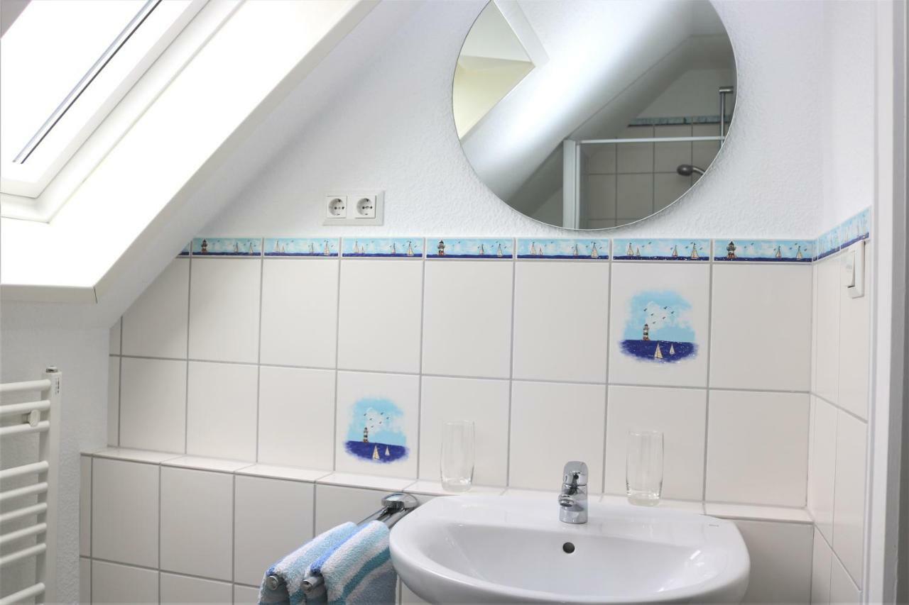 Romantischer Winkel Neuharlingersiel Bagian luar foto